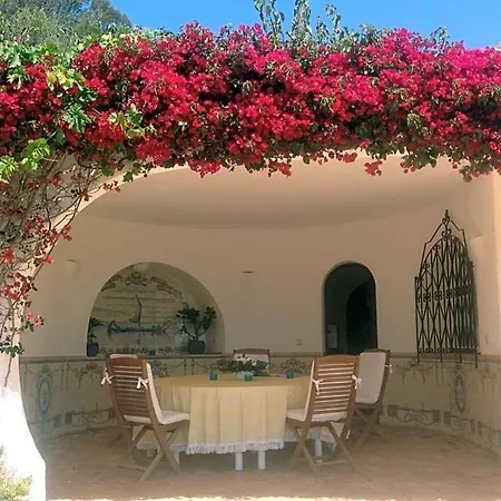Sleeps 10 With Pool And Wifi Villa Montinhos da Luz