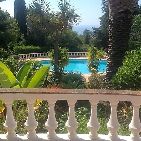 Sleeps 10 With Pool And Wifi Montinhos da Luz