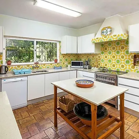 Sleeps 10 With Pool And Wifi * Montinhos da Luz
