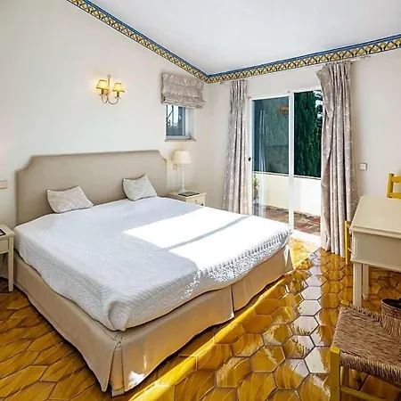 Sleeps 10 With Pool And Wifi Villa *