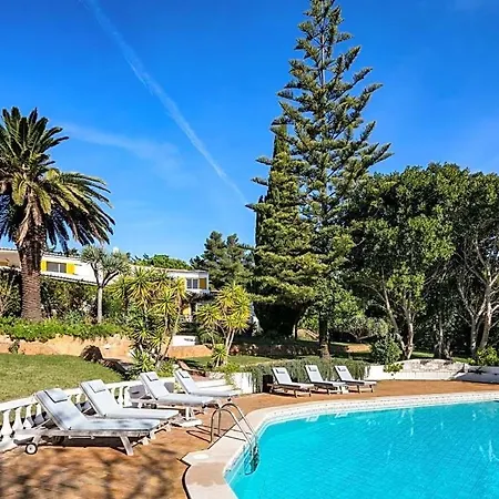 Sleeps 10 With Pool And Wifi Villa Montinhos da Luz