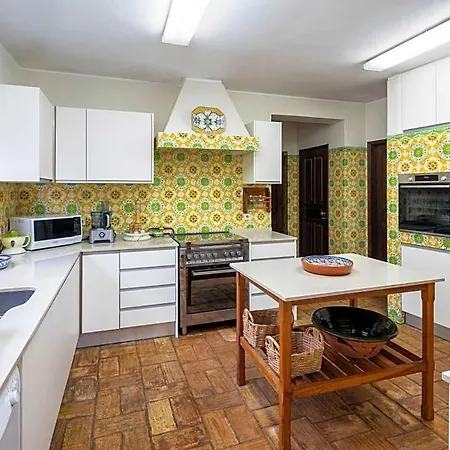 Sleeps 10 With Pool And Wifi Villa Montinhos da Luz