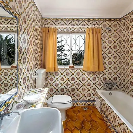 Sleeps 10 With Pool And Wifi * Montinhos da Luz