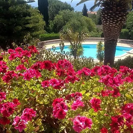 Sleeps 10 With Pool And Wifi Montinhos da Luz